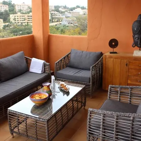 R18 2bedroom Lagos * Marbella